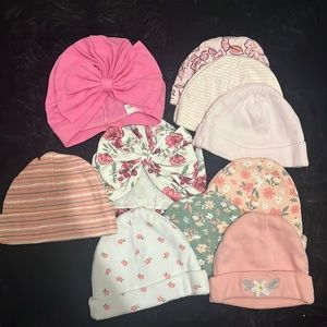 Baby girl beanies 0-6M